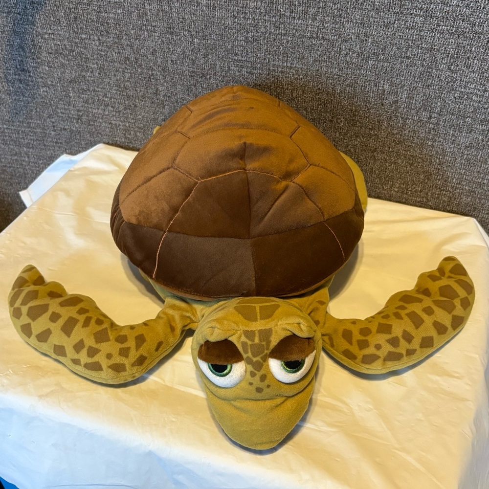 Disney Store Finding Nemo "Crush" Sea Turtle Plush 16" Hand Puppet Disney/Pixar